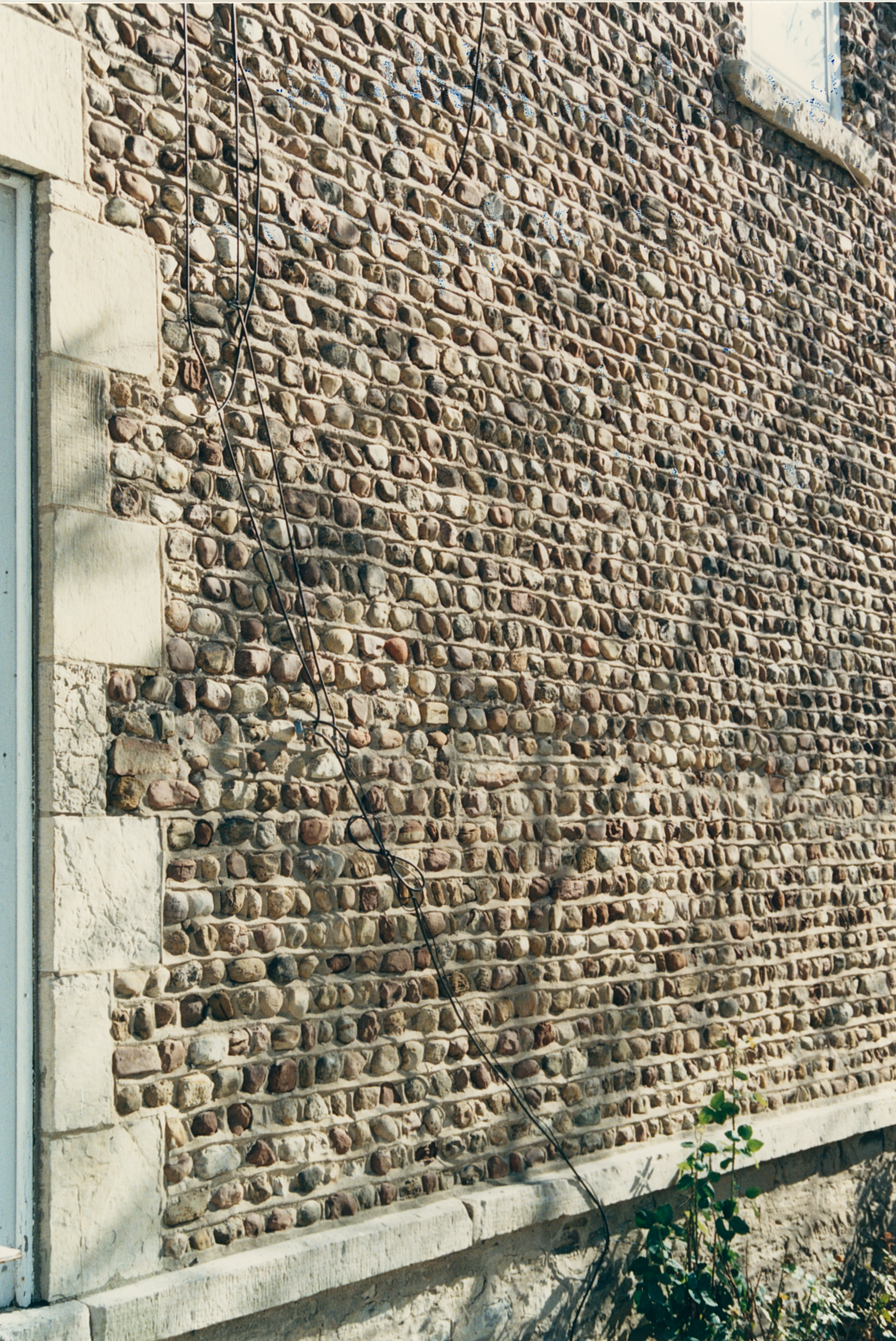 Vic-7 2 East Main St_Maple 3